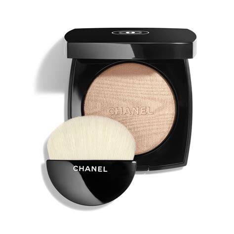 poudre compact chanel|Chanel poudre lumiere highlighter.